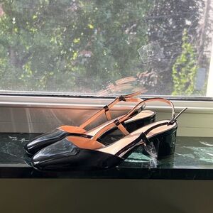 Chic Black Slingback Heels